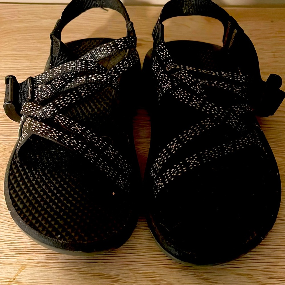 Chaco youth size 2
